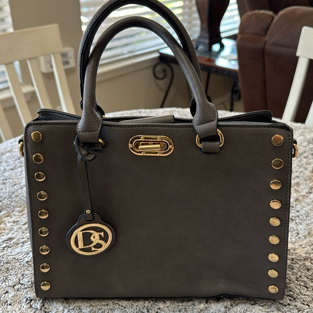 NWT‎ Dasien Purse Gray With Gold Studs Removable Shoulder Strap Magnetic Closure
